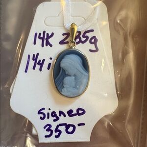 14k yellow Gold Cameo Pendant Mother @ child from Italy signed 2.85 grams